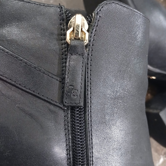 Louise et Cie Black Leather Ankle Booties with Block Heel and Gold Accent - Picture 6 of 16